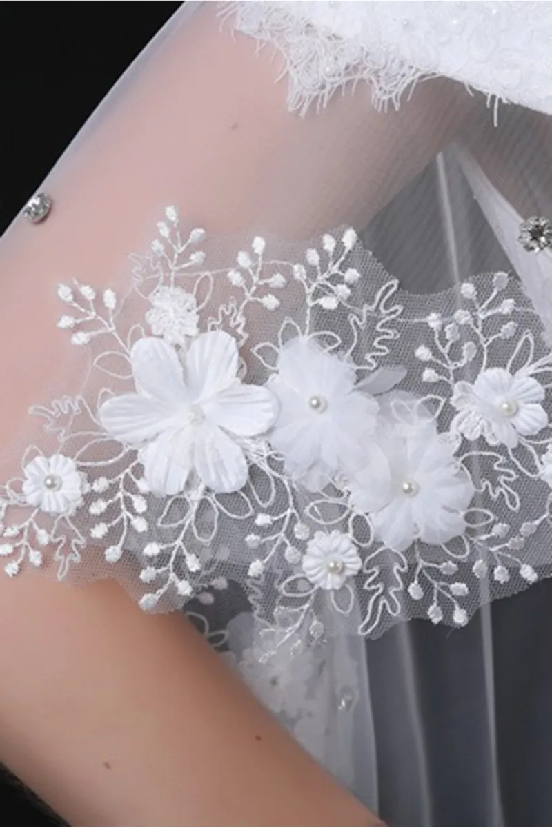 2018 Ucuz Dantel Tül Düğün Sararları Ile Narin 3D Aplikler Inciler Kristal Düğün Ceket Şal Bolero Satılık Stok CPA909