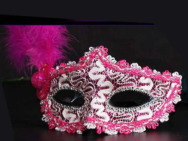 2017新しいハロウィーンのマスクミント女性の半分の顔の羽毛のセクシーなベネチアン王女の子供マスク卸売送料無料
