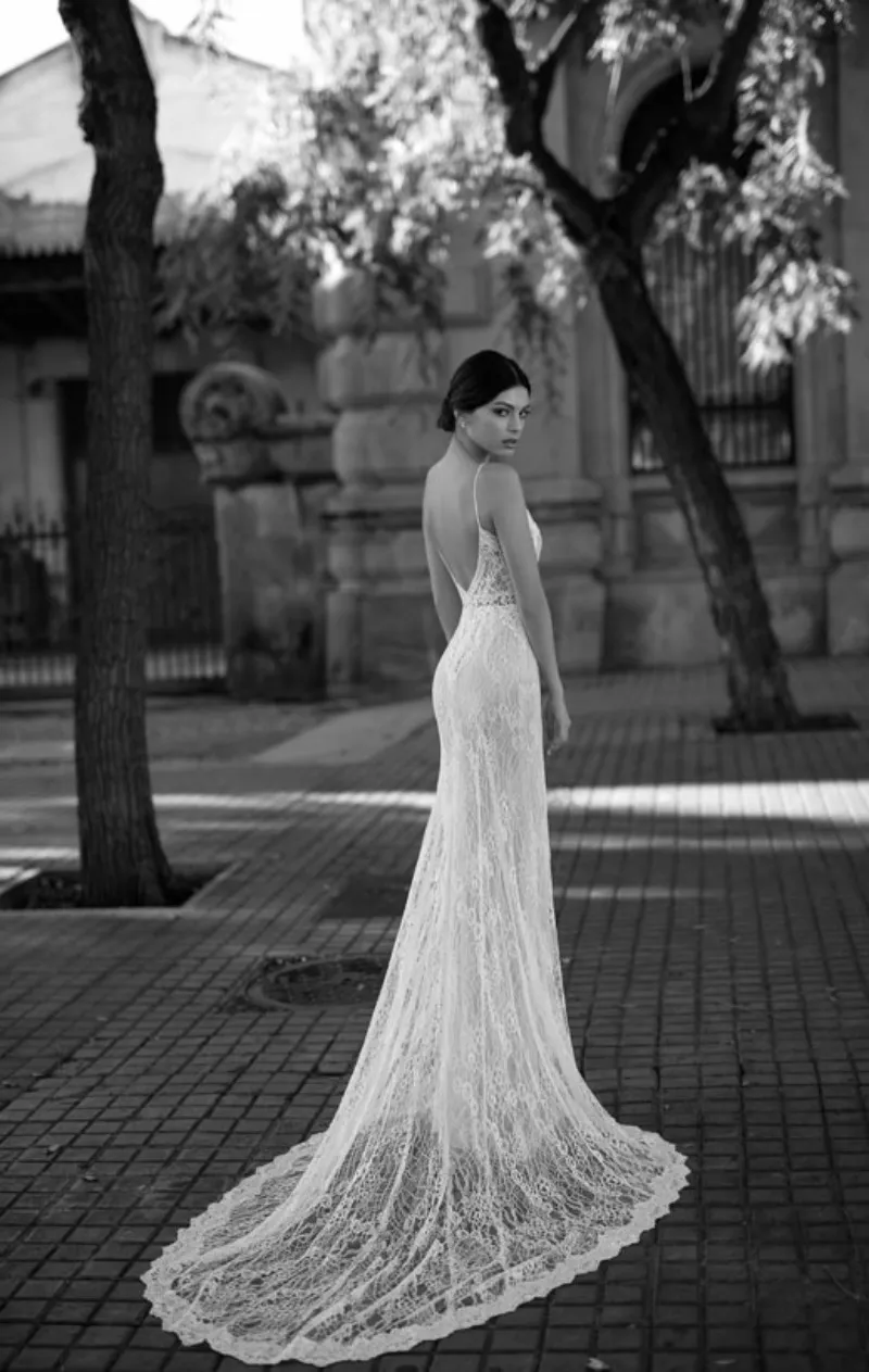 Gali Karten 2019 Vestidos de novia de sirena sexy Sin espalda Cuello de espagueti Apliques de encaje por encargo Vestidos de novia vintage 230m