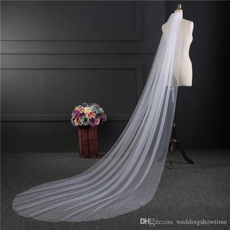 Ny ankomst 2017 Tulle Bridal Veils With Comb One-Layer Cut Edge 3 meter lång katedralslöja Simple High Quality309U