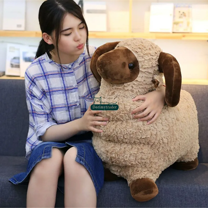 Dorimytrader Cuddly Soft Animal Goat Plush Toy Big Stuffed Cartoon Sheep Doll Pillow Gift för barn Dekoration 24 tum 60cm DY61891