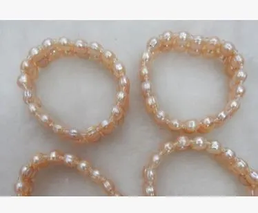 Perfektes Perlenarmband, elastisches Schnurarmband, 6,5 Zoll zweireihiges Süßwasserperlenarmband in natürlicher Farbe.