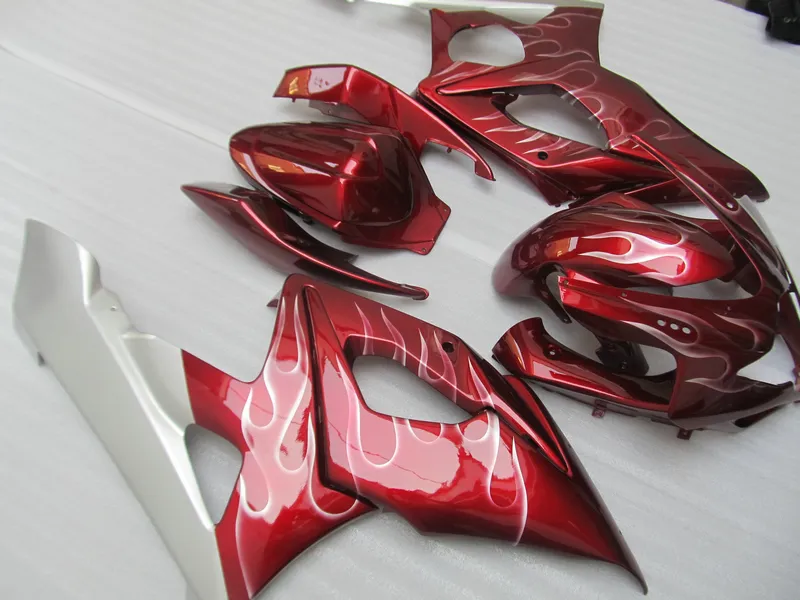 Kit de 100% de moldagem por injeção para Suzuki GSXR1000 05 06 flamas de prata vermelho conjunto de carenagens GSXR1000 2005 2006 OT29