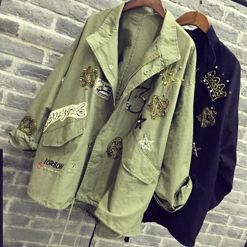 Atacado- 2016 Mulheres Casaco Casaco De Moda Design Bomber Jaqueta Bordado Bordado Applique Rebites Oversize Mulheres Casaco Verde Algodão Casaco Preto