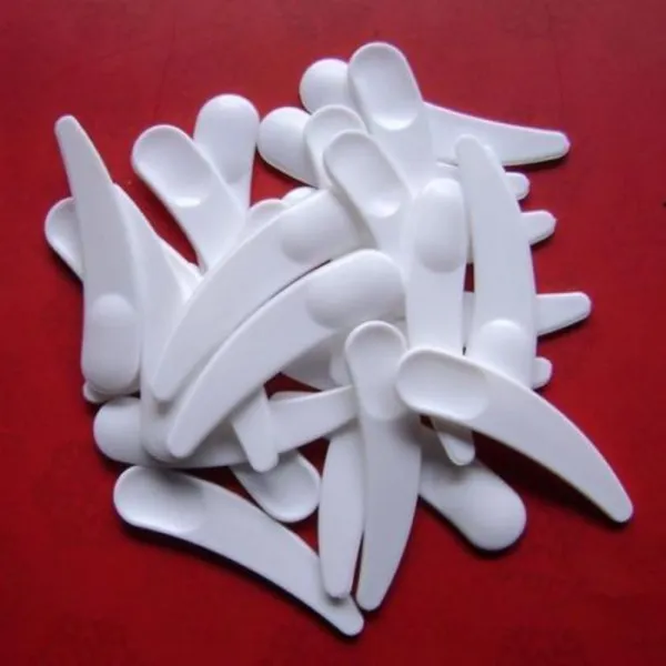 Wholesale-New Mini Cosmetic Spatula Scoop Disposable Mask White Plastic Spoon Makeup Maquillage Tools