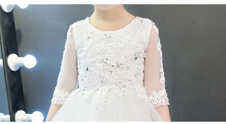 Elegant blomma flicka vit spets bröllopsklänning sequin appliques party tulle prinsessan födelsedag klänning halv ärm första gemenskapsklänning