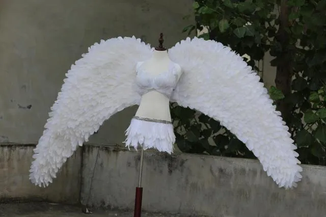 Alas de plumas de ángel blancas de alta calidad de lujo personalizadas, accesorios de COSPLAY para puesta en escena, tiro de boda, rosa, blanco, EMS, envío gratis