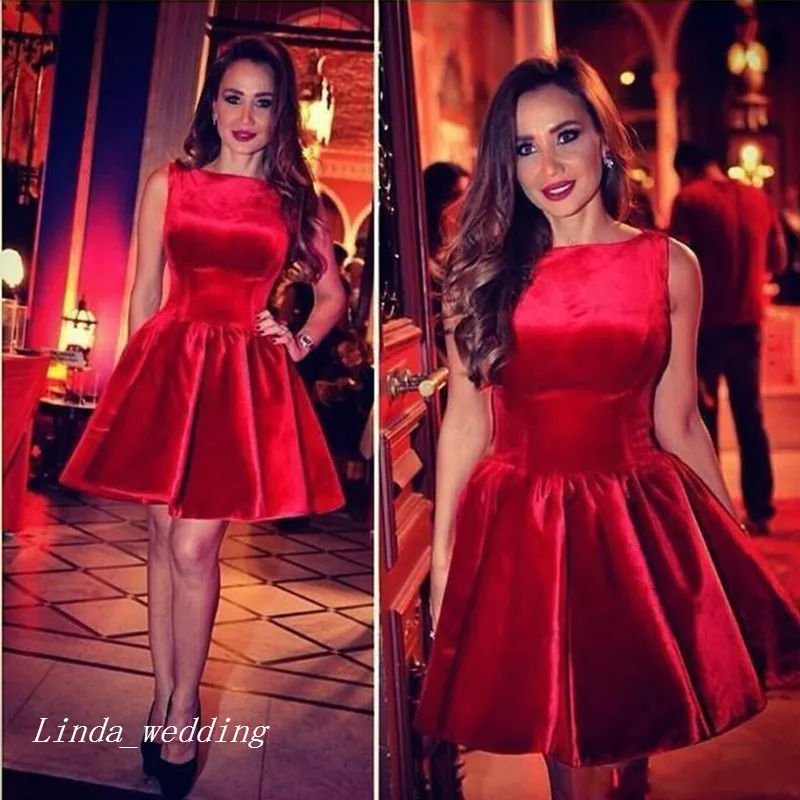 Court une ligne col rond robe de retour couleur rouge robe de soirée femmes porter grande taille sur mesure vestidos de festa