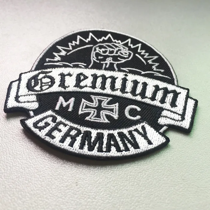 Personalidade Gremium Alemanha Ferro bordado no patch Ferro costurado no distintivo do clube de motocicleta MC Biker Patch inteiro 301N