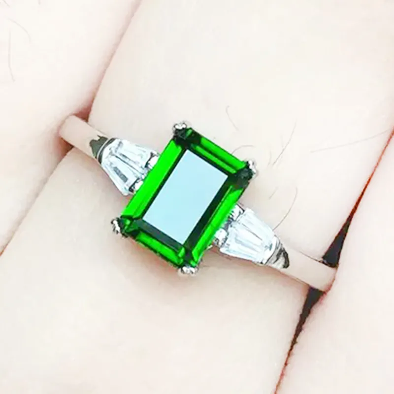 Enkel mode silverring med grön sten 4mm * 6mm Natural diopside Ring för kvinna Real Sterling Silver Engagement Ring