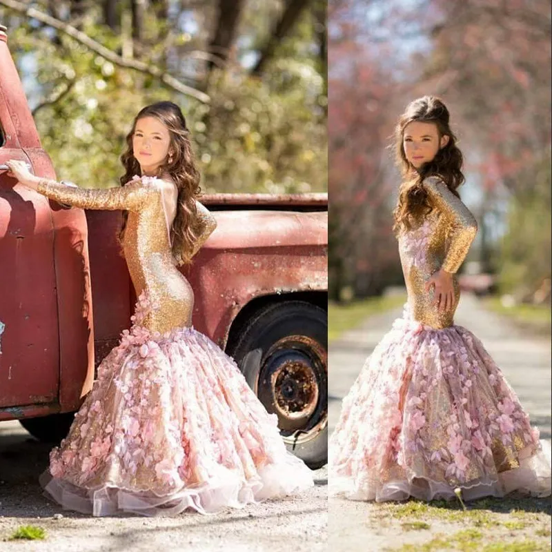 Robe de concours de sirène à paillettes dorées, fleurs faites à la main, manches longues, dos nu, robes de filles à fleurs scintillantes, longueur au sol, robes de première communion