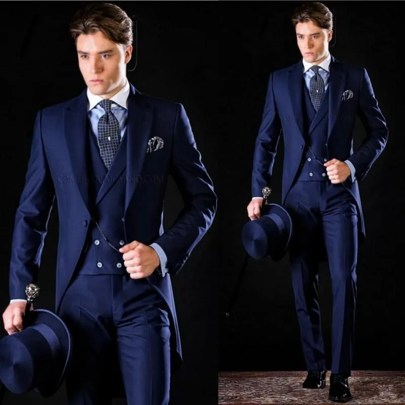 Groom Tuxedos Groomsmen One Button Royal Blue Peak Lapel Najlepszy człowiek Garnitur Ślubny Męska Blazer Garnitury Custom Made (Kurtka + Spodnie + Kamizelka + Krawat) K129