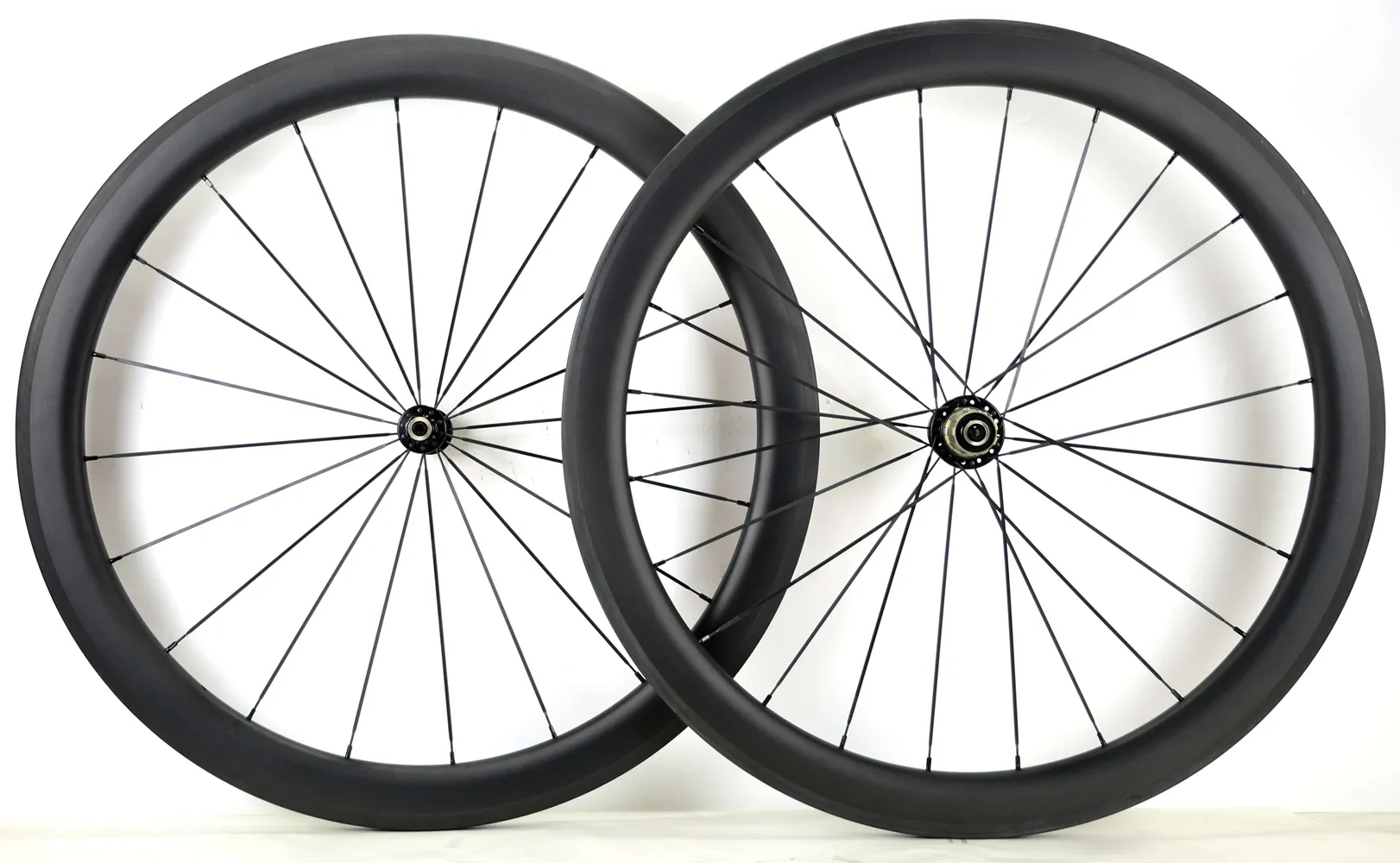 Fri frakt 700C 50 mm djup landsvägscykel kolfiberhjulset 25 mm bredd clincher kolfiberhjul med powerway R36 nav UD matt finish