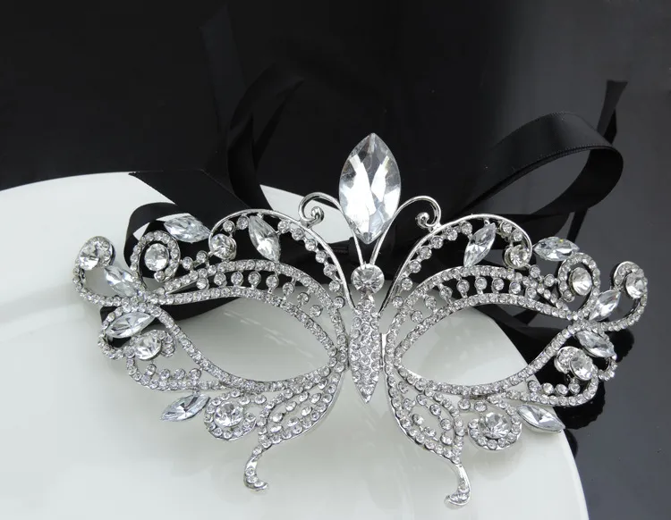 2017 Silberfarbene venezianische Braut-Maskerade-Strass-Kristall-Augenmaske für Halloween, Kostüm, Ball, Party, Mask237e