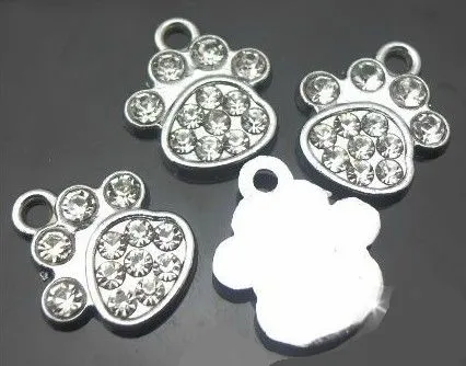 Wholesale 100pcs /ロットラインストーンPAWハングペンダントチャームDIYアクセサリーフィットレザーリストバンド電話ストリップ