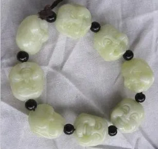 White Jade (de eerste acht kralen van de Boeddha) Armband * Fijne hand-gesneden, veel geluk brengen