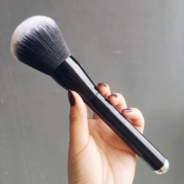 High Quality Soft Powder Brushes Makeup Brushes Blush Golden Big Size Foundation Comestic Tools DHL 4134421