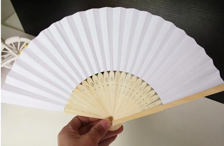 23 cm bröllop vit färg papper hand fan bröllop fest dekoration främjande favorit293w