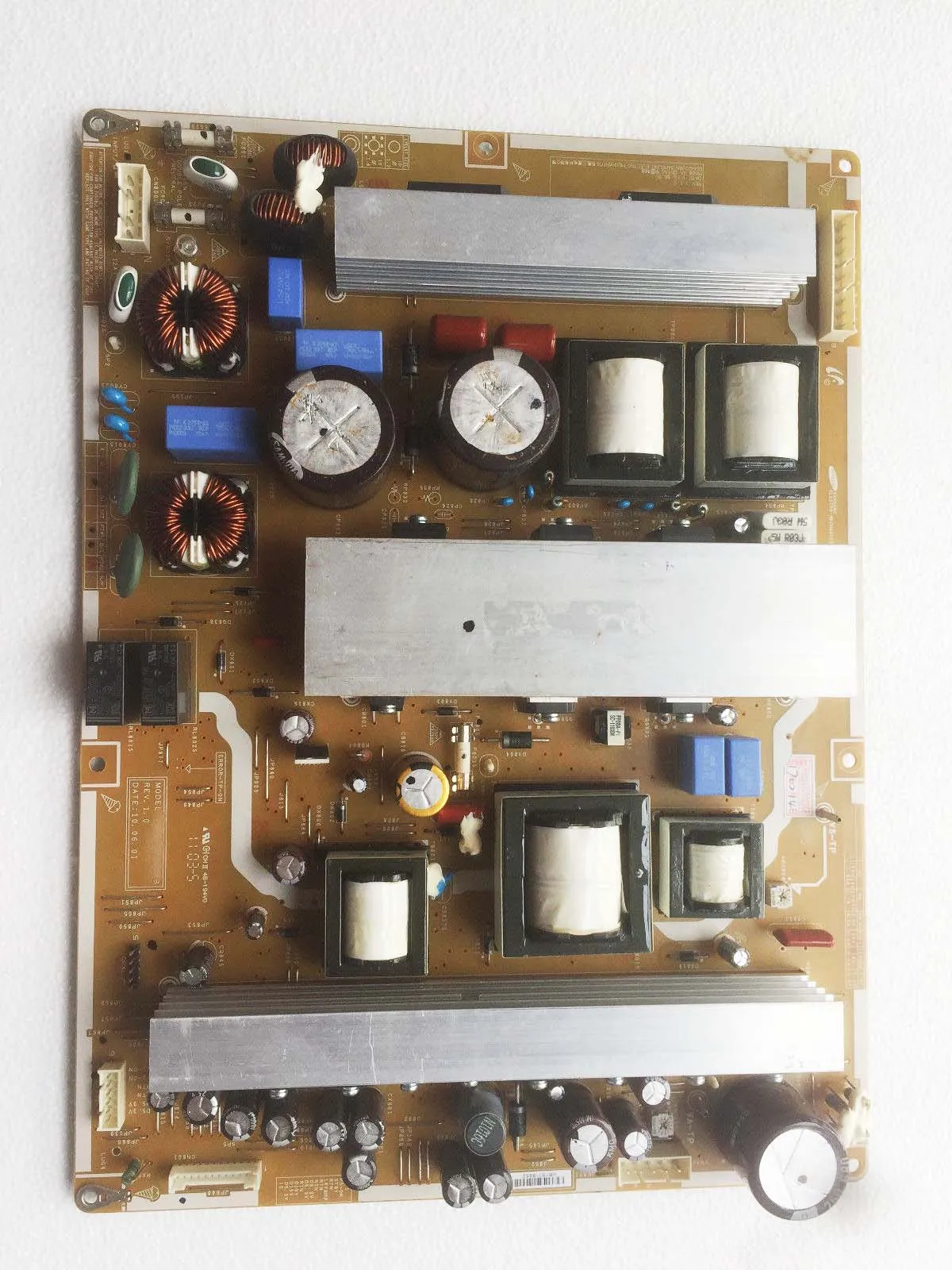 Samsung 63 "BN44-00445A UL60065 E237028電源ボードに交換する