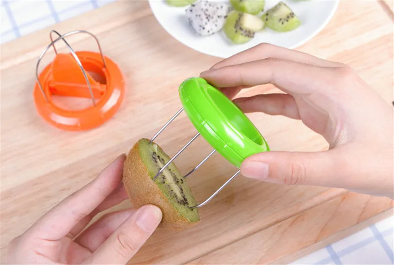 Hot Sale Mini Fruit Kiwi Cutter Peeler Slicer Kitchen Gadgets