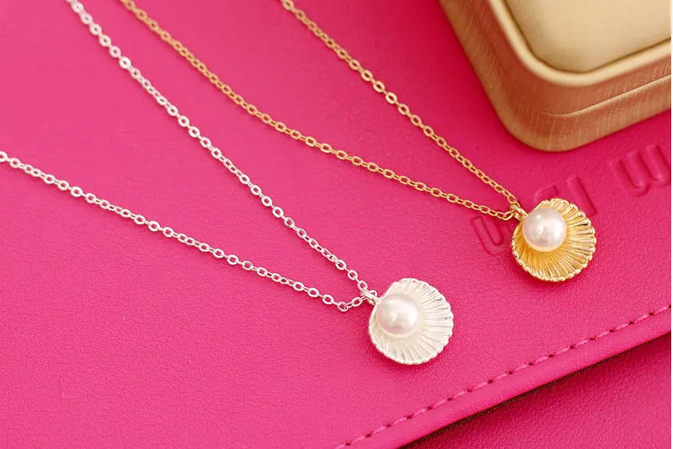 Mode simple perle coquille pendentif court collier femme clavicule collier or argent plaqué gros en gros