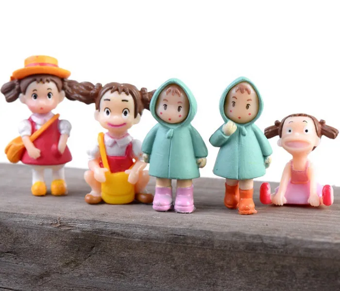 5sets(6pcs/set) Kawaii Zakka Run Act Loving Girl Raincoat Xiaomei Doll Micro Landscape Anime Cartoon Figurines Fairy Garden Miniatures