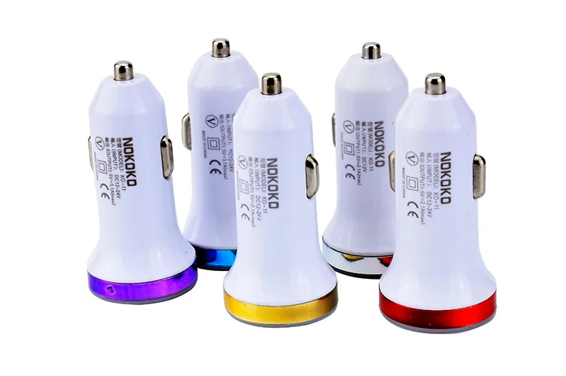 Hoge kwaliteit NOKOKO DUAL USB-poorten 2.1A + 1A Rocket Style LED Light Car Charger Adapter voor Samsung MP3 GPS voor HTC