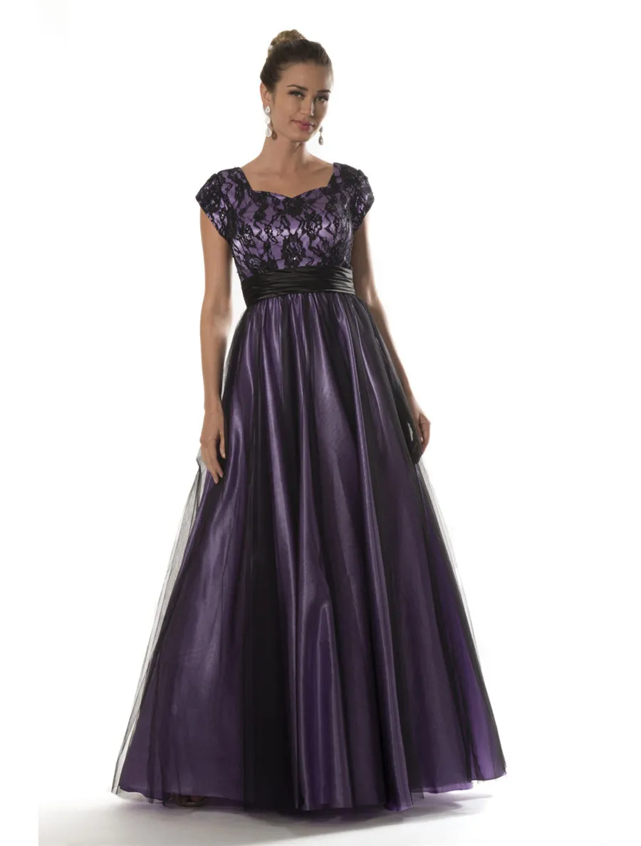 Enkel Lace Tulle Black Purple Long Modest Prom Klänningar med Cap Sleeves Lace-up Back A-Line Floor Length Prom Kappor Teen Billiga Party Dress