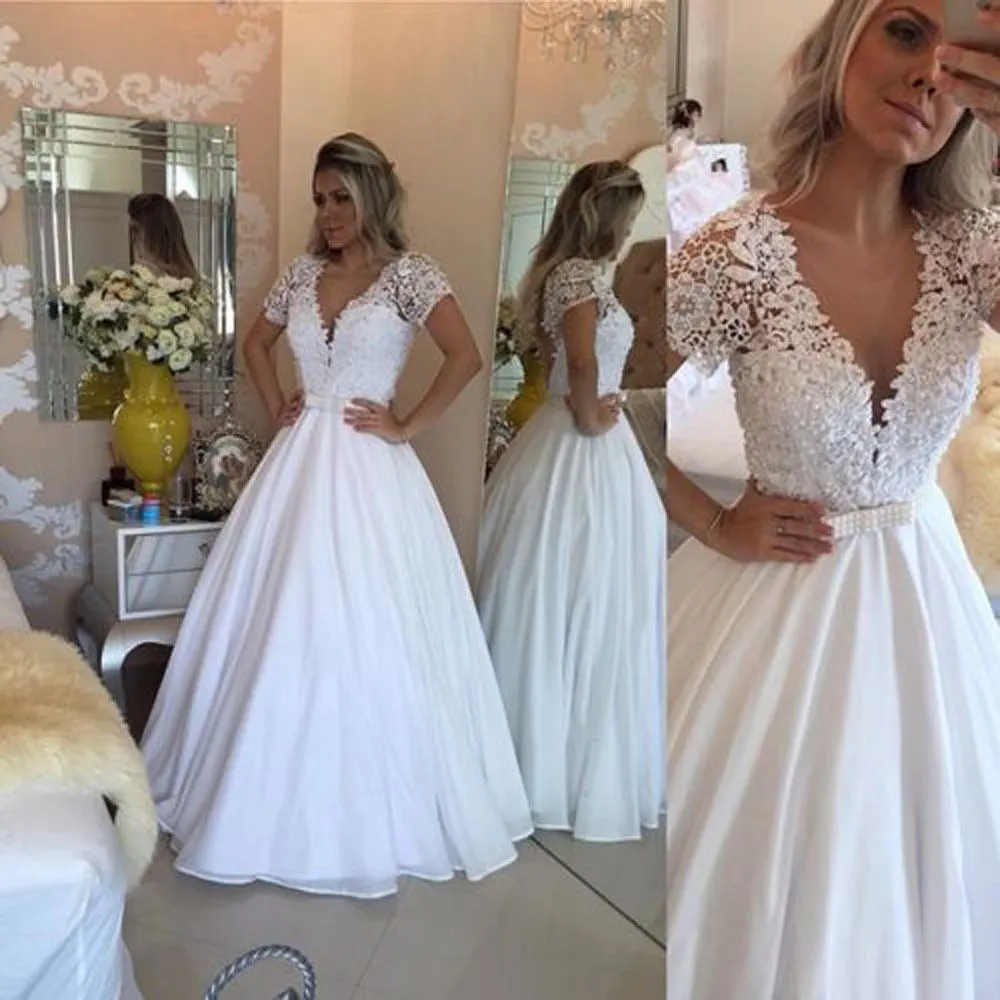 New Arrival White Taffeta Ball Gown Wedding Dresses Deep V Neck Lace Wedding Gowns Short Sleeve Sexy Backless Wedding Dress Vestido De Novia