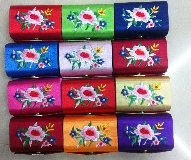 Geborduurde Spiegel Kleine Candy Gift Box Bruiloft Gunst Chinese Zijde Brocade Doek Verpakking Dubbele Lippenstift Buis Opbergkoffer 12pcs / lot