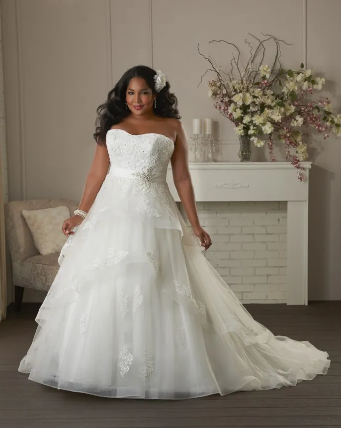 Plus Size Sukienki ślubne Kobiety Koronki Bride Suknie Lace Up Powrót Aplikacje Suknia Ball Tulle Sukienka Bridal Vestidos de Noiva