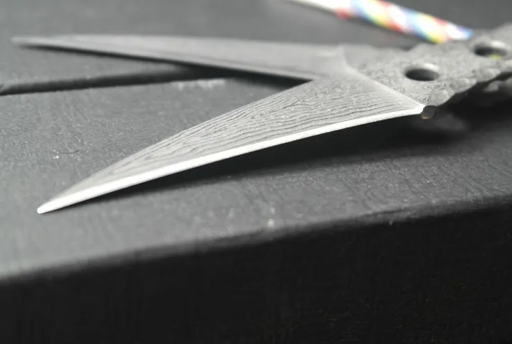 고품질 다마스커스 Karambit Claw 나이프 58-60HRC 블레이드 야외 캠핑 하이킹 낚시 고정 칼 나이프로 덮인