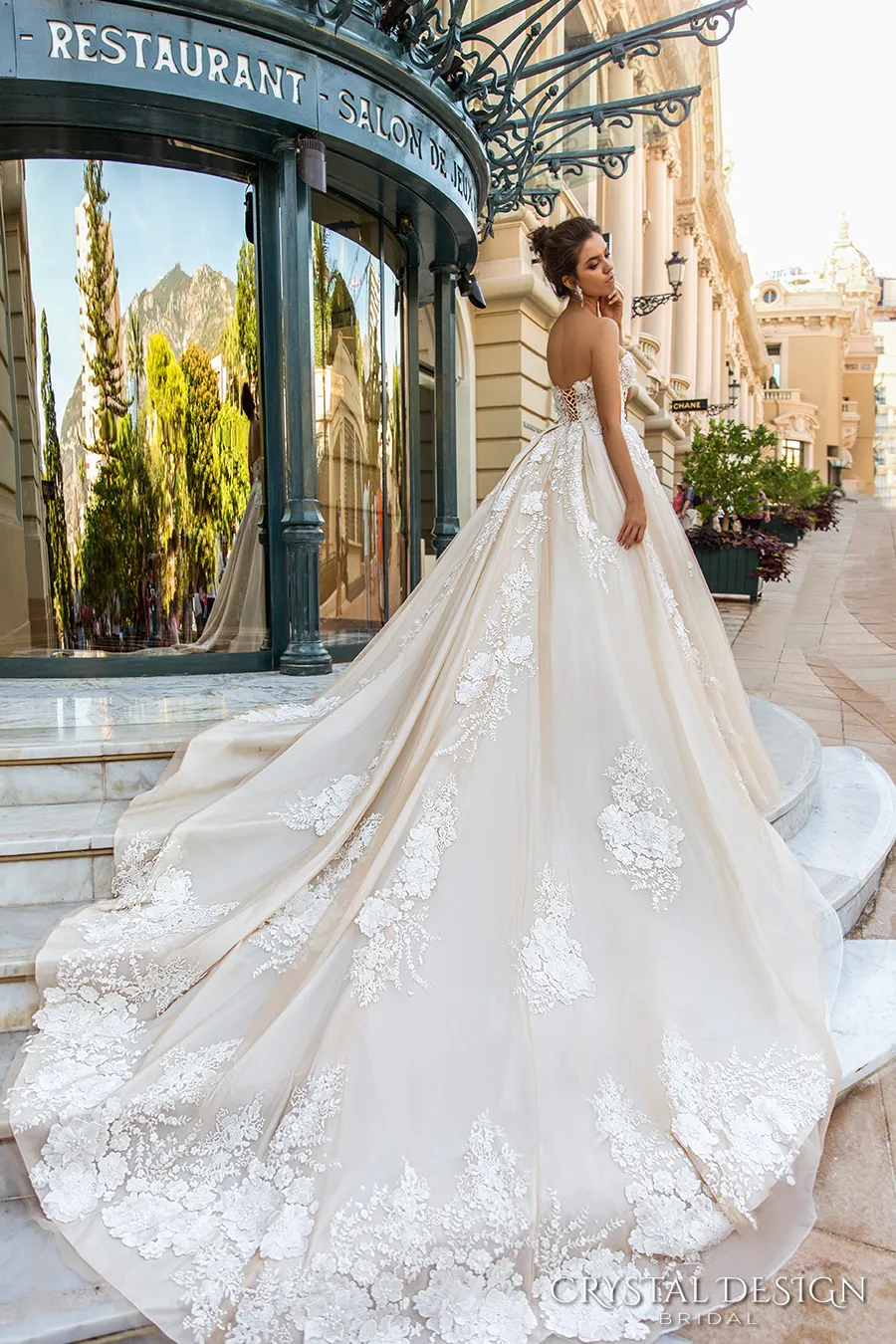 2018 Stunning Light Chamapgne Wedding Dresses With Detachable Bolero ...