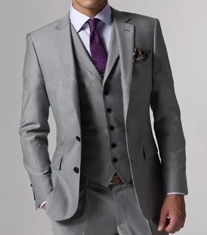 High Quality Light Grey Side Vent Groom Tuxedos Notch Lapel Groomsmen Best Man Mens Wedding Suits Bridegroom (Jacket+Pants+Vest+Tie) D:62