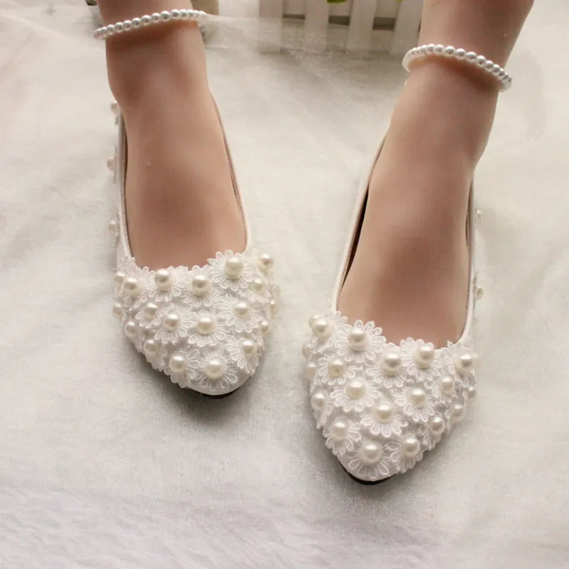 Cheap Pearls Wedding Shoes For Bride 3D Lace Appliqued Prom High Heels Ankle Strap Plus Size Pointed Toe Bridal Shoes279A