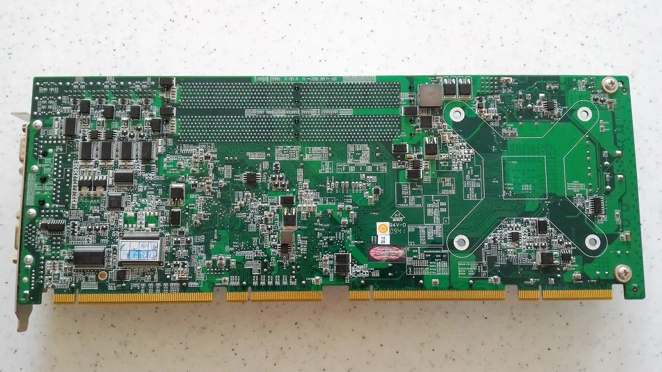 Advantech PCE-5124VG LGA775 Core2 E8400 بالحجم الكامل PCIMG 1.3 board 100٪ اختبار العامل ، المستخدمة ، حالة جيدة مع warran