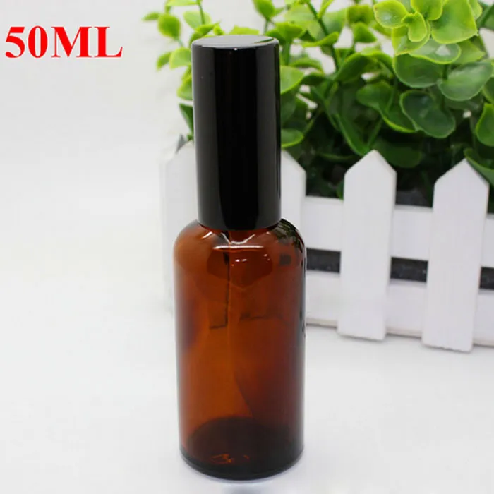 Botellas de spray de vidrio ámbar grueso de 50 ml Botella de vidrio de aceites esenciales al por mayor con tapa de oro de pulverizador de bomba negra para cosméticos Perfume Maquillaje