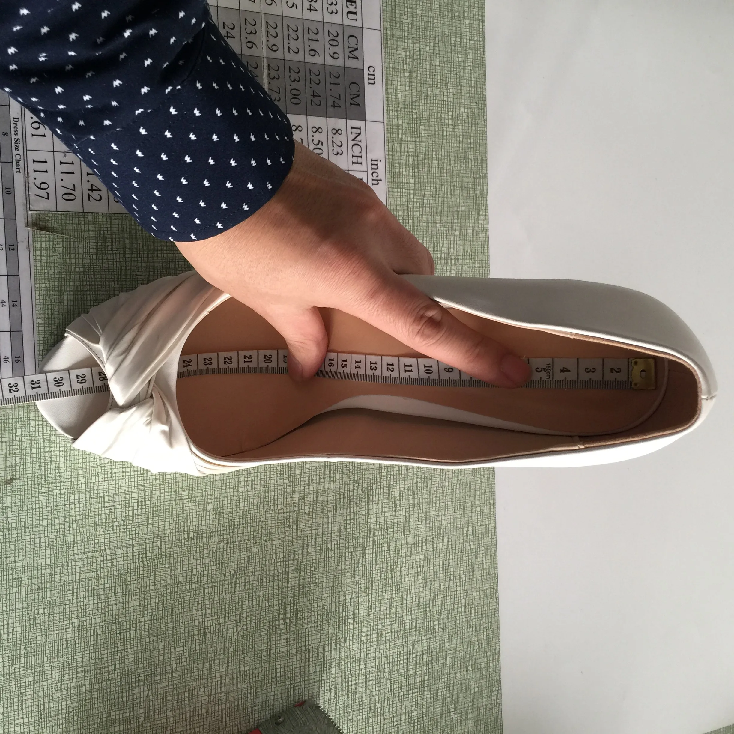 우아한 웨딩 신발 Peep 발가락 슬립 온 플랫폼 하이힐 펌프 여성 신발 슈퍼 발 뒤꿈치 플러스 사이즈 14 사용자 정의 색상