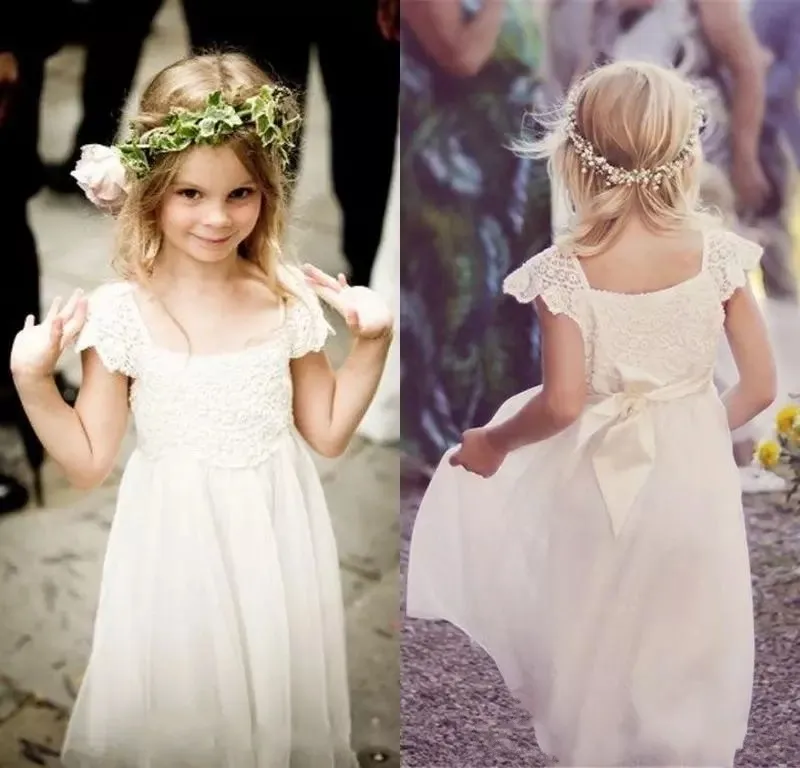 Boho Beach Cap ärmar Flower Girl Dresses 2022 Spets Chiffon Kids Formella klänningar för bröllop med Sash First Communion Floor Length