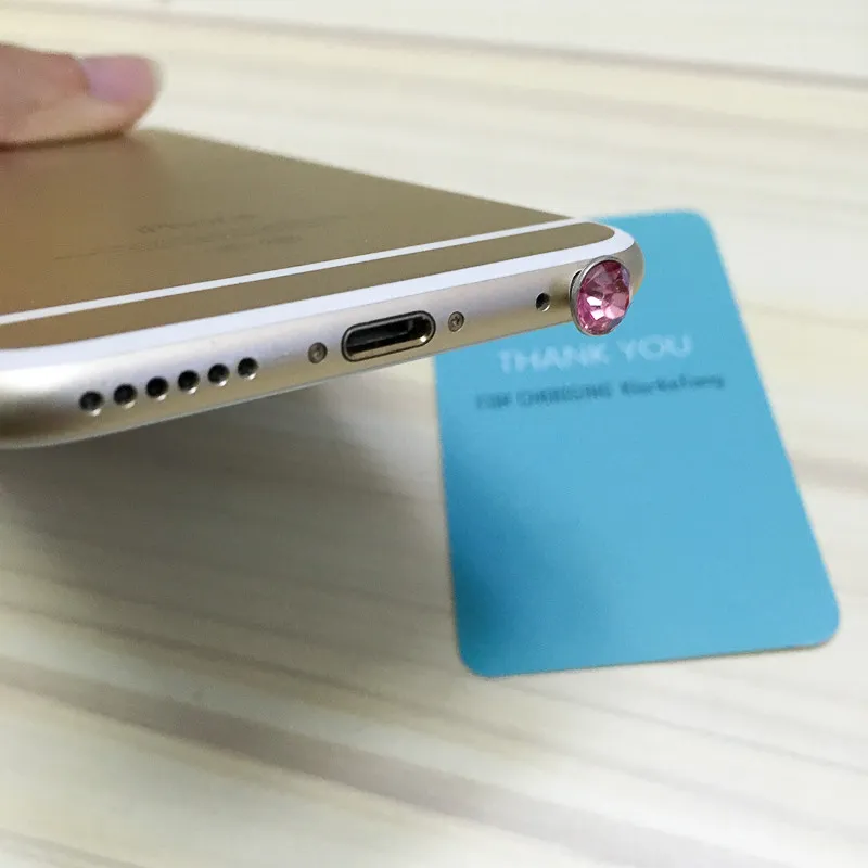 100 st Crystal Bling Diamond 3,5mm Mobiltelefon Hörlurar Jack Anti Dammsplugg för iPhone Samsung Huawei Xiaomi Tillbehör
