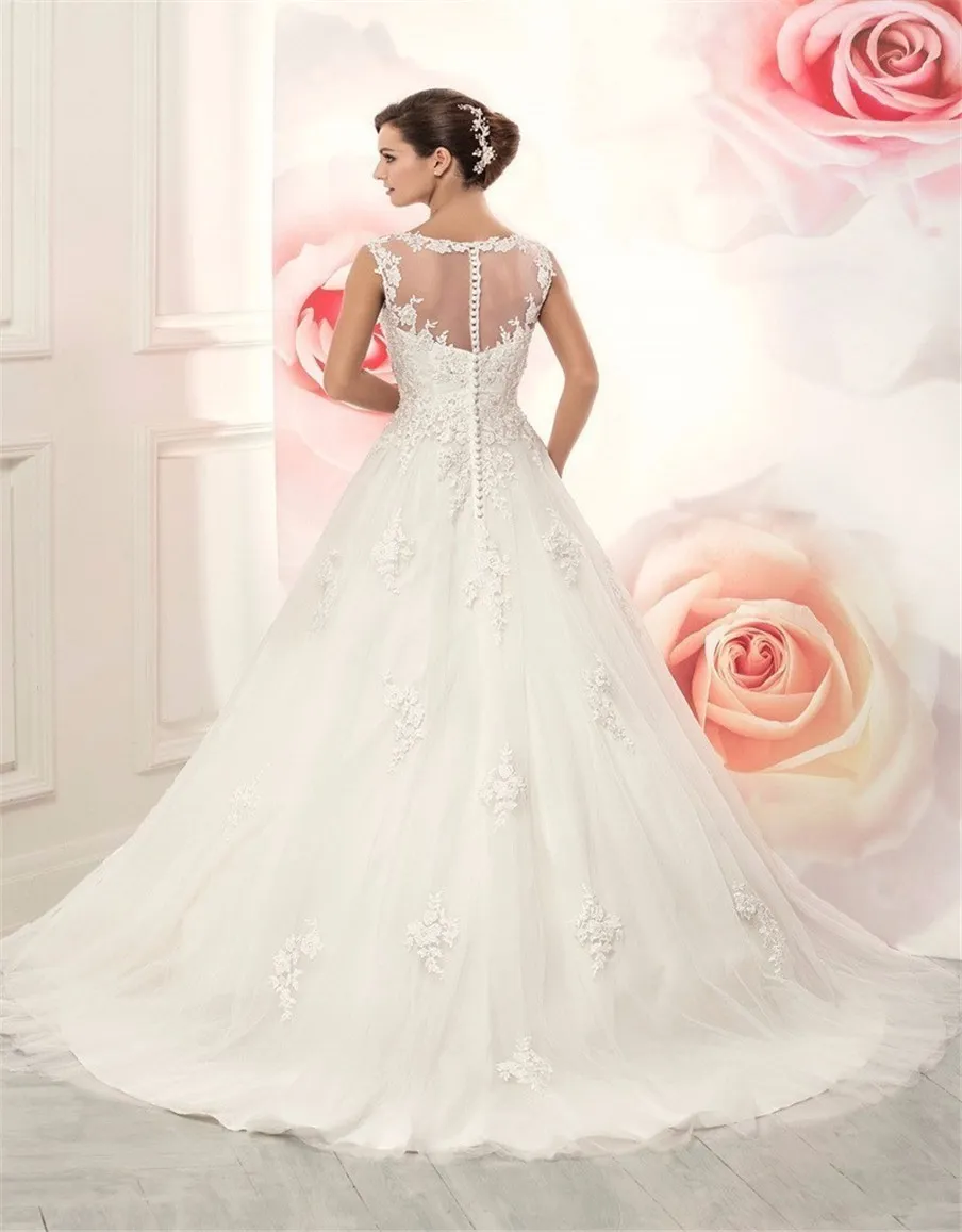 Scoop Neck Button Back Tulle A Line Applique Lace Wedding Dress robe de mariage Bridal Gowns