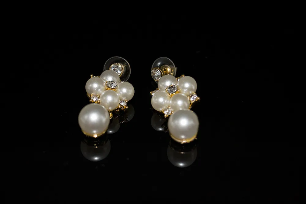 Luksusowa biżuteria dla nowożeńców Pearl Naszyjnik Kolczyk Akcesoria Zestawy Kształt Kwiatu Z Kryształowym Naszyjnik Biżuteria Wedding Jewelry Biżuteria Gorąca Sprzedaż