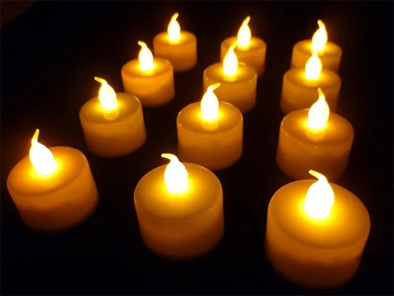 Velas de chá 3,5 * 4,5 cm LED Tealight Luz Sem Embado Colorido Amarelo Bateria Operado Casamento Festa de Aniversário Decoração de Natal