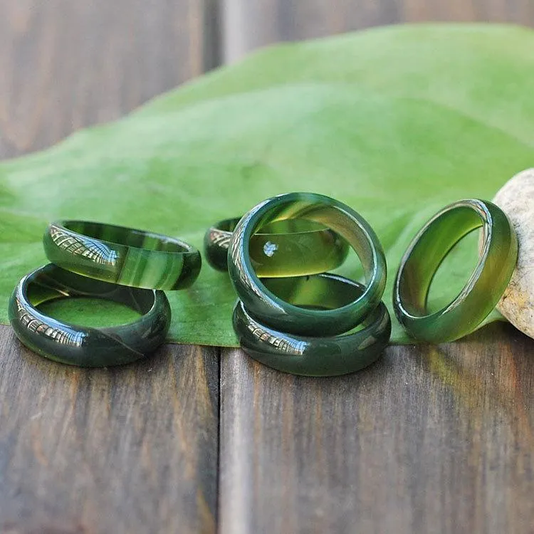 Ny stil svart gul röd grön fyra färg jade ring för män och kvinnor par ring