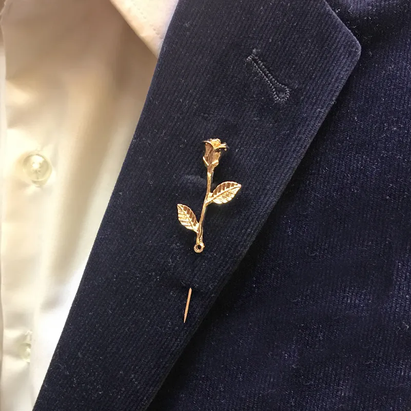 Unisex Gül Çiçek Broş Pin Erkekler Suit Aksesuarları erkek Takım Elbise için Klasik Yaka Iğneler Düğün Parti Uzun Pin Sürü 12 Adet