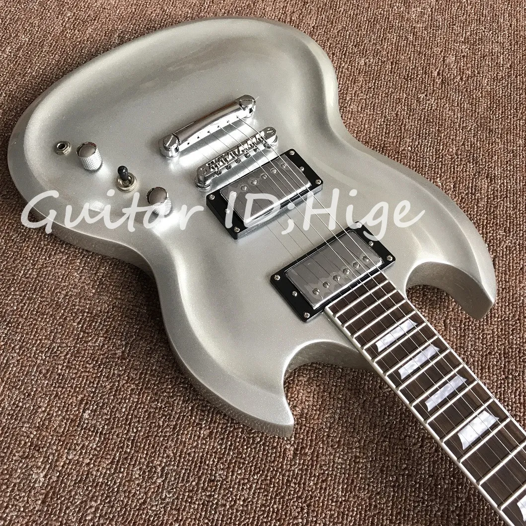 new arrival high quality electric guitar in Metallic silver color with chrome hardware , hot selling high quality guitarra