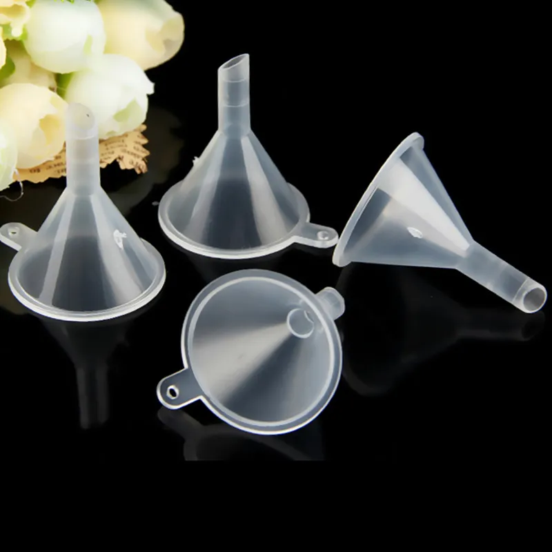 Transparant Mini Plastic Kleine Funnels Parfum Vloeibare Essentiële Olie Vullen Lege Fles Verpakking Keukenbar Dining Tool DHL SHIP PX-F01