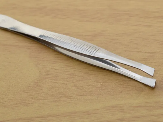 Útil aço inoxidável Senhora ferramenta forma Sobrancelha Cabelo Rosto clipe nasal Tweezer removedor