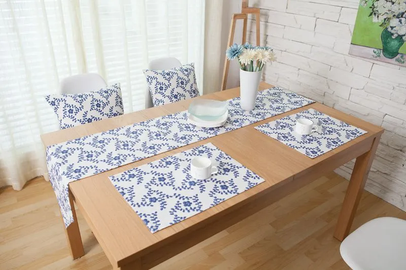 우아한 중국 스타일 테이블 러너 파란색과 흰색 도자기 주자 설정 쿠션 커버 플레이스 매트 현대 장식 식탁보 액세서리