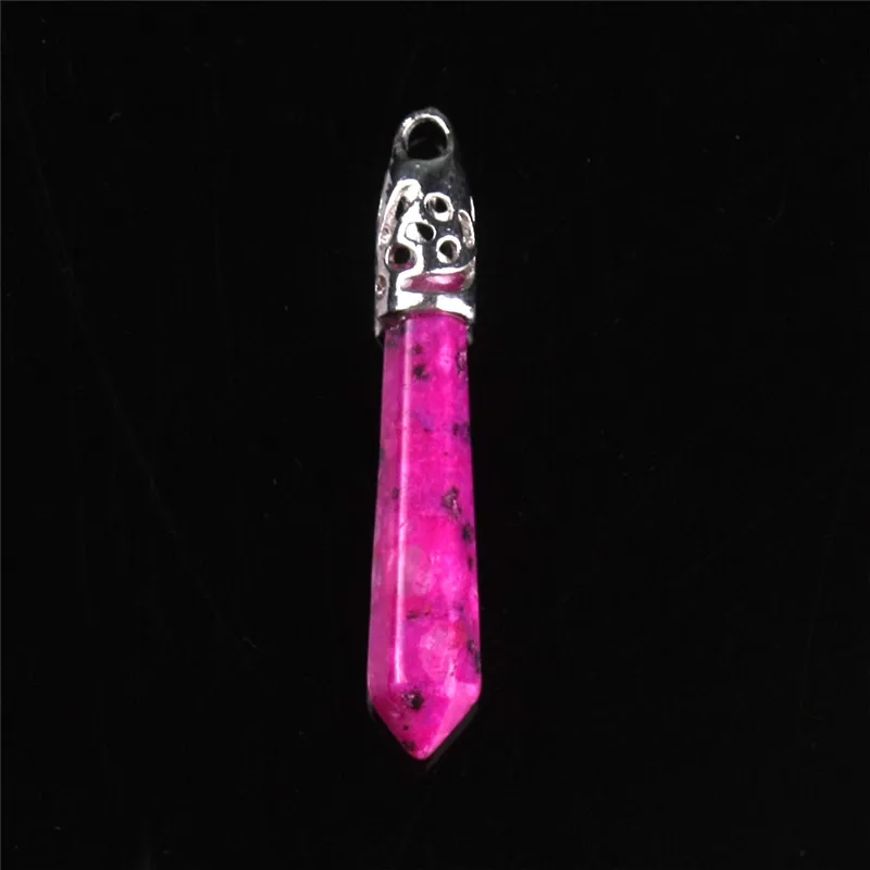 Mens Womens Healing Gems Stone Point Bullet Pendant Halsband Specialfärg Lila Sugilite Crystal Spike Tip Sten Pärlor Cabochon Halsband